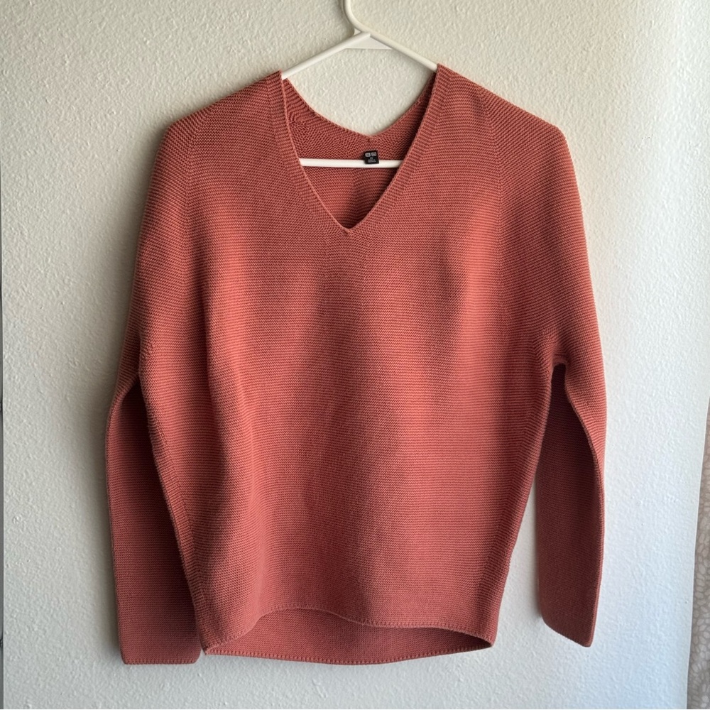 Uniqlo Brown V-Neck Sweater Soft Knit
